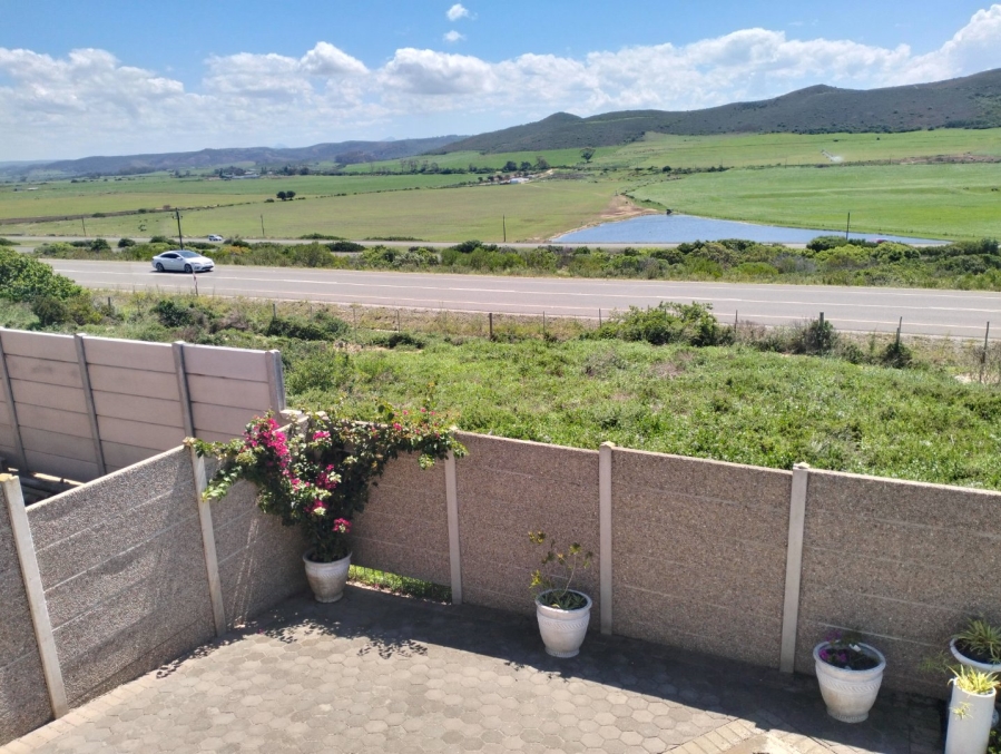 2 Bedroom Property for Sale in Reebok Western Cape